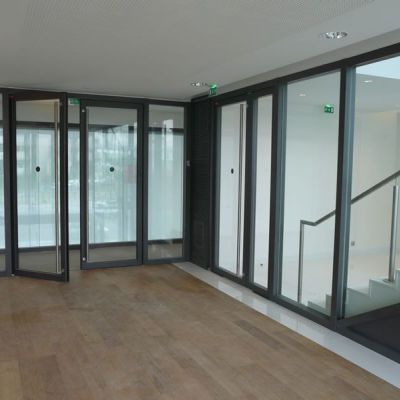 vetri sicurezza stratificati blindati antiproiettile camera arredamento interni decorati rivestimenti murali scale parapetti balaustre pensiline tagliafuoco vetri sicurezza stratificati blindati antiproiettile camera arredamento interni decorati rivestimenti murali scale parapetti balaustre pensiline tagliafuoco